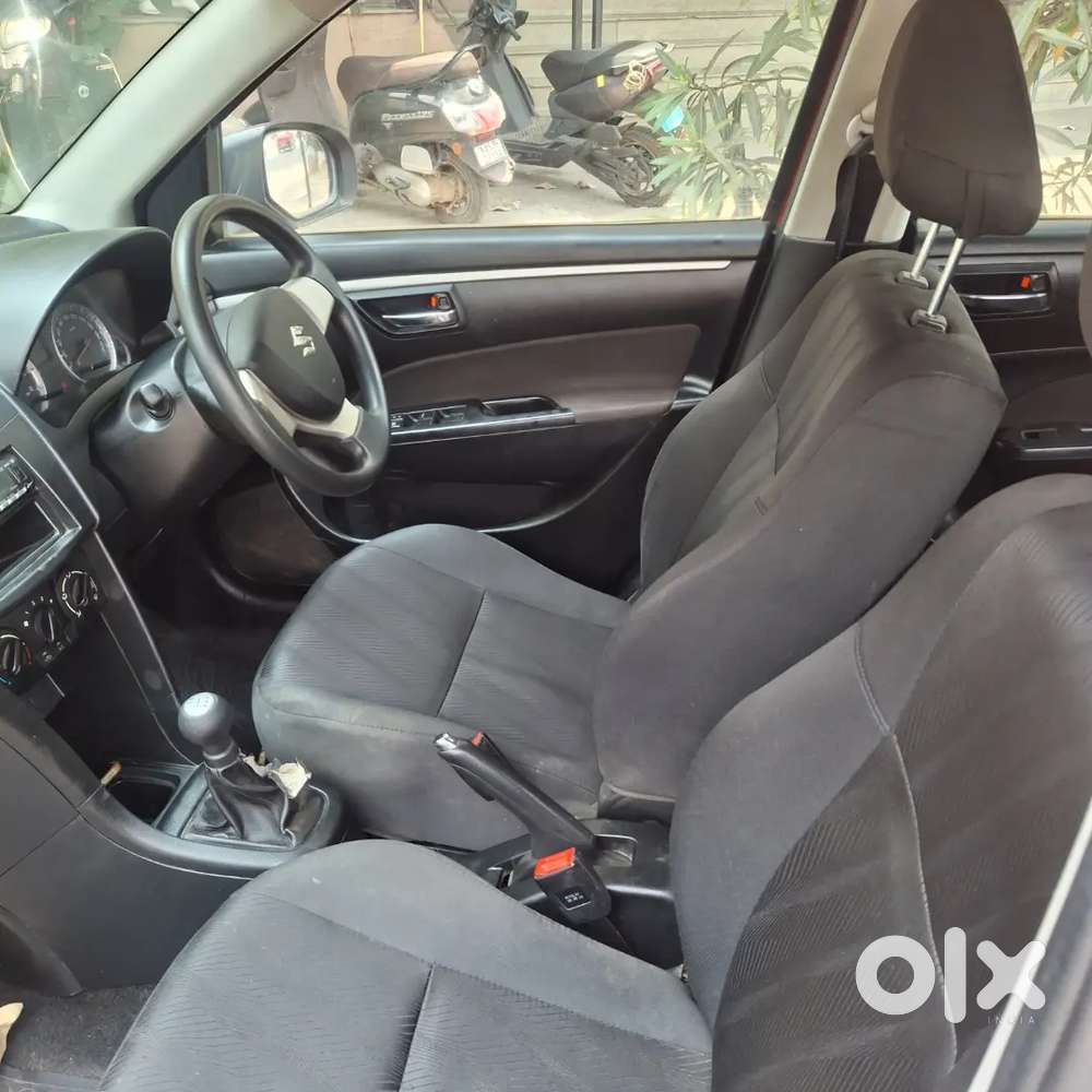 Maruti Suzuki Swift Petrol, 2012, Automatic