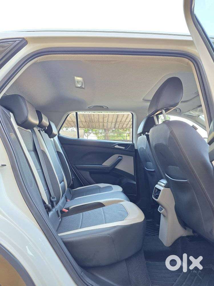 Volkswagen Taigun 1.0 Tsi Topline At, 2022, Petrol