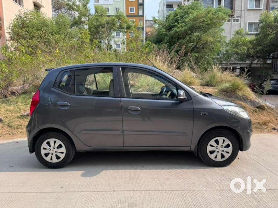 Hyundai I10 Sportz At, 2010, Petrol