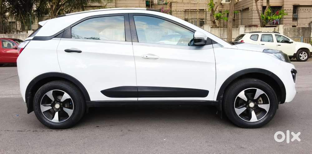 Tata Nexon 1.2 Revotron Xza Plus Dualtone, 2018, Cng & Hybrids
