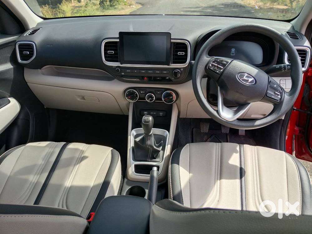 Hyundai Venue 1.2 S (o), 2025, Petrol