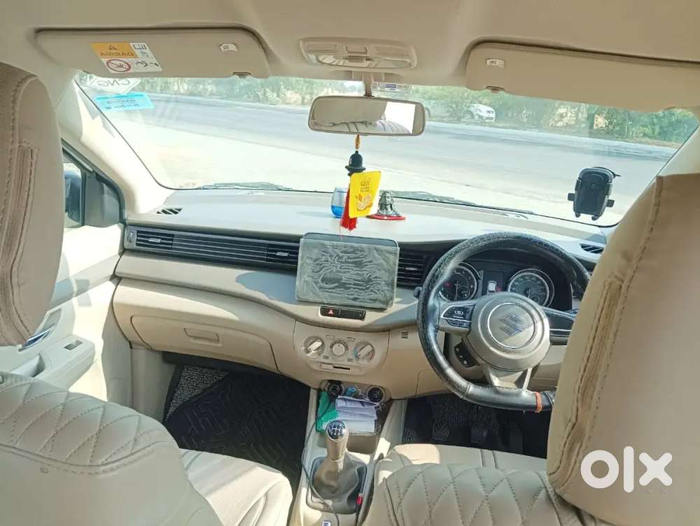 Maruti Suzuki Ertiga Vxi 2025