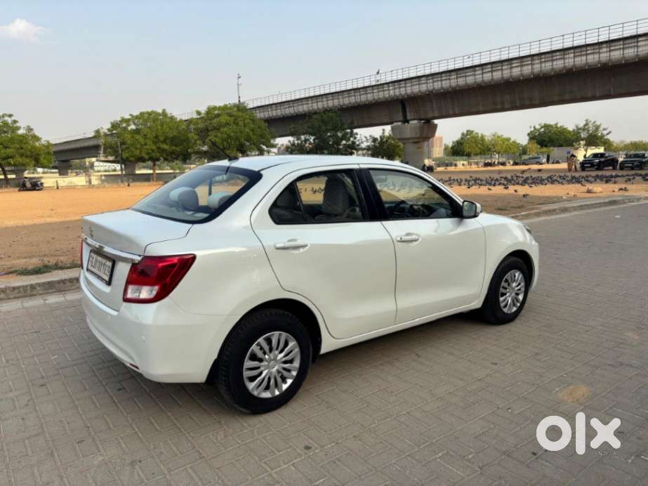 Maruti Suzuki Dzire 1.2 Vxi Amt, 2020, Petrol