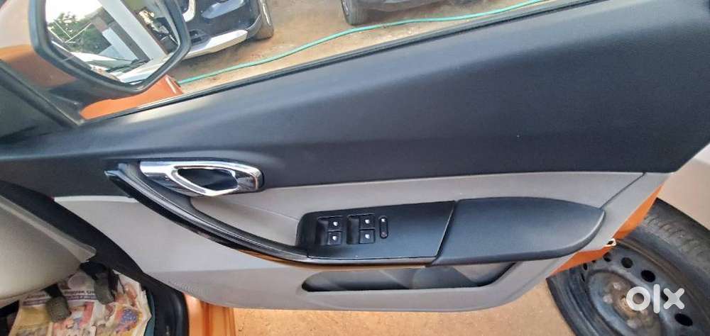 Tata Tiago Xz, 2016, Petrol