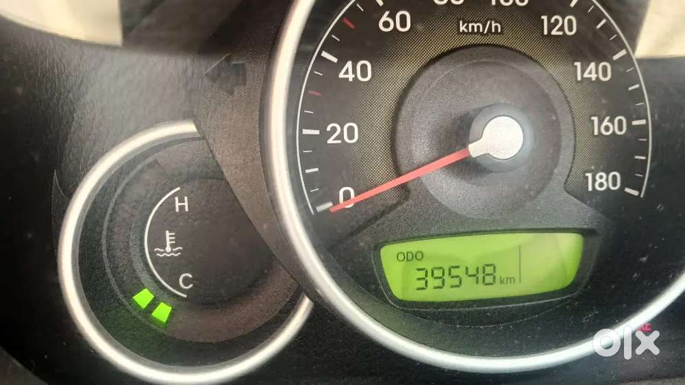 Eon Car Selling, 4 Tyres Nee, And New Battery
