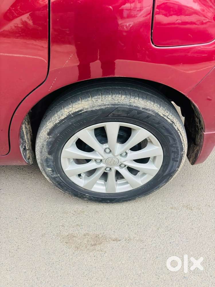 Maruti Suzuki Ertiga Zxi Shvs, 2015, Petrol