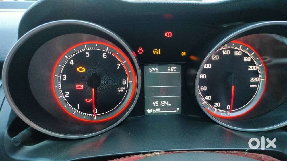 Maruti Suzuki Swift Zxi Plus, 2022, Petrol