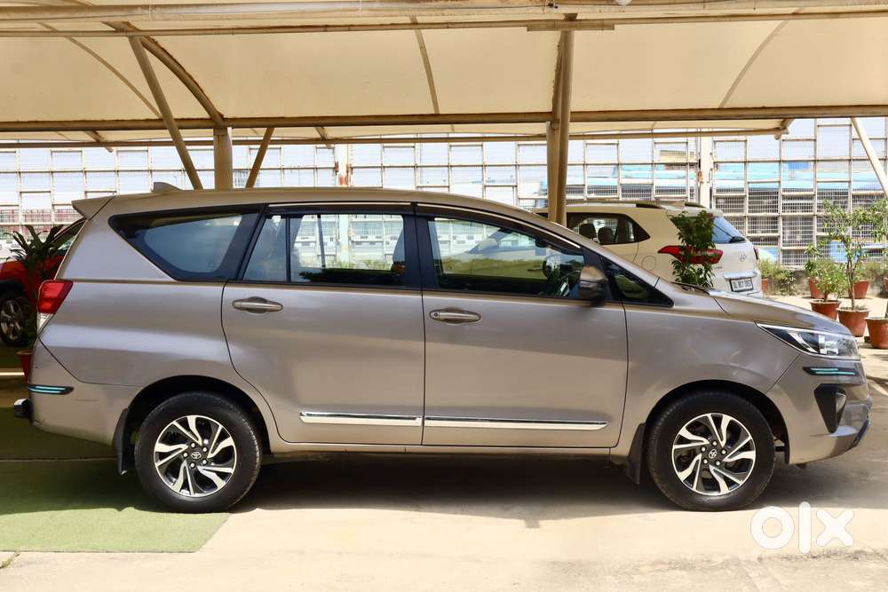 Toyota Innova Crysta [2020-ongoing] 2.7 Gx Mt 7 Str, 2022, Petrol
