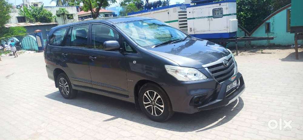 Toyota Innova 2.5 G (diesel) 7 Seater Bs Iv, 2015, Diesel