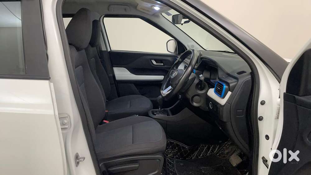 Tata Punch 1.2 Revotron Creative Amt Dual Tone, 2022, Petrol