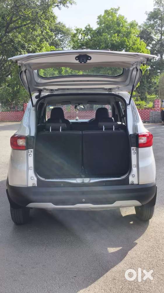 Renault Triber 1.0 Rxe, 2023, Petrol