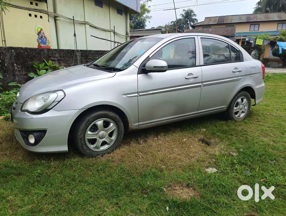 Hyundai Verna 2010 Petrol 106000 Km Driven, Valid Up To 2030, August