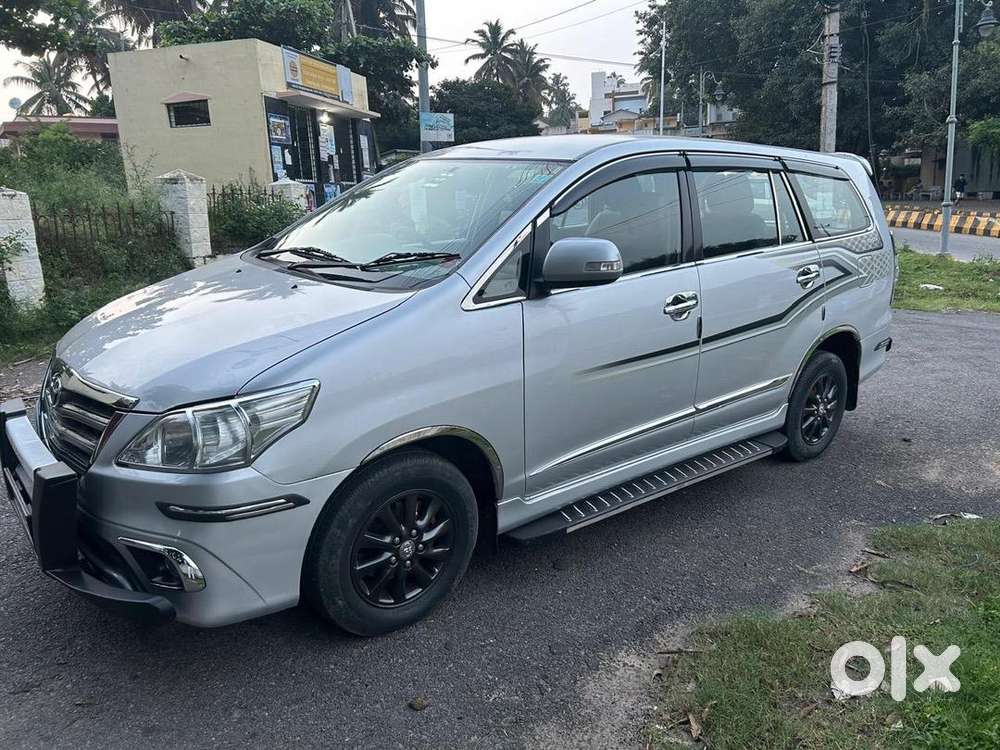 Toyota Innova 2014 Diesel 89000 Km Driven