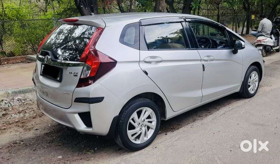 Honda Jazz V Cvt, 2017, Petrol