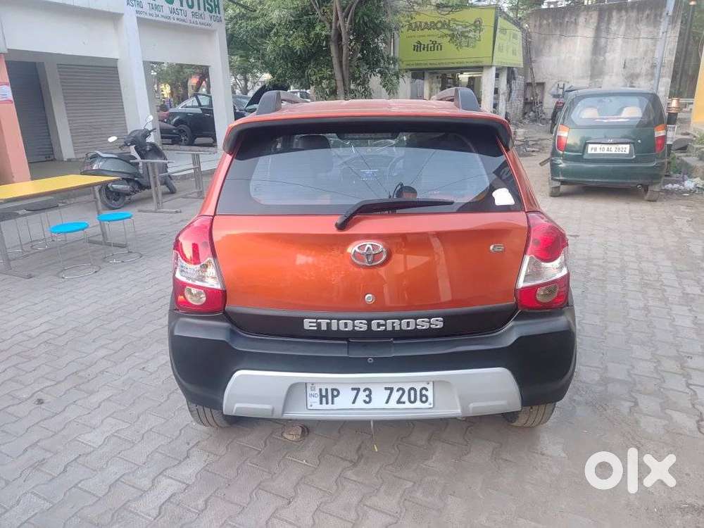 Toyota Etios Cross, 2015, Petrol