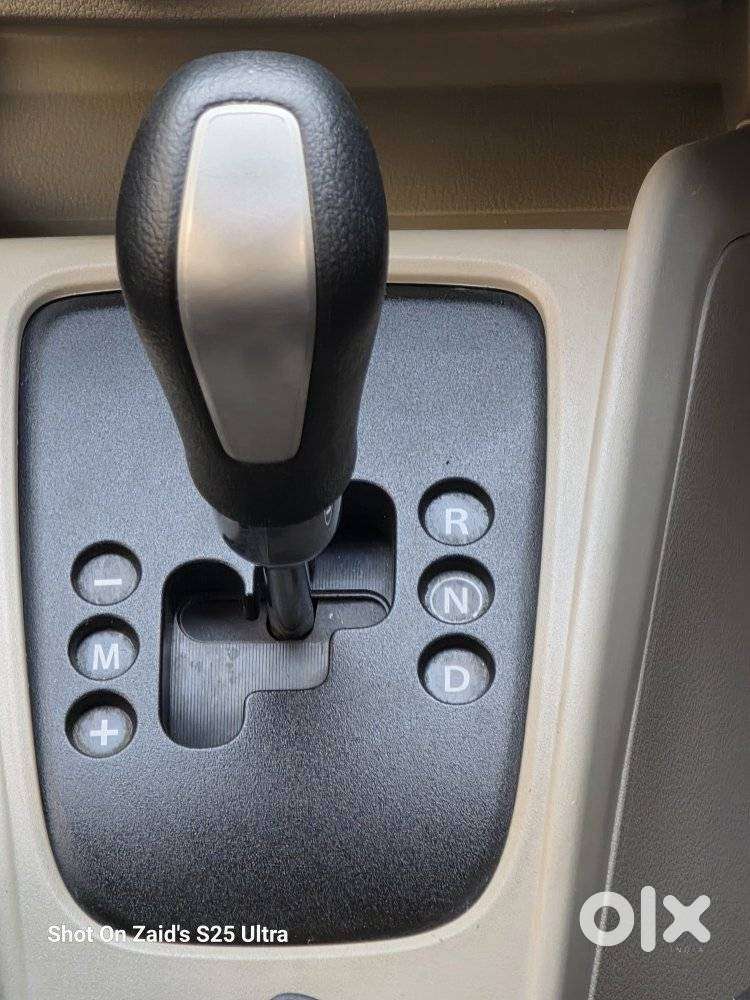 Maruti Suzuki Alto K10 1.0 Vxi Amt, 2016, Petrol