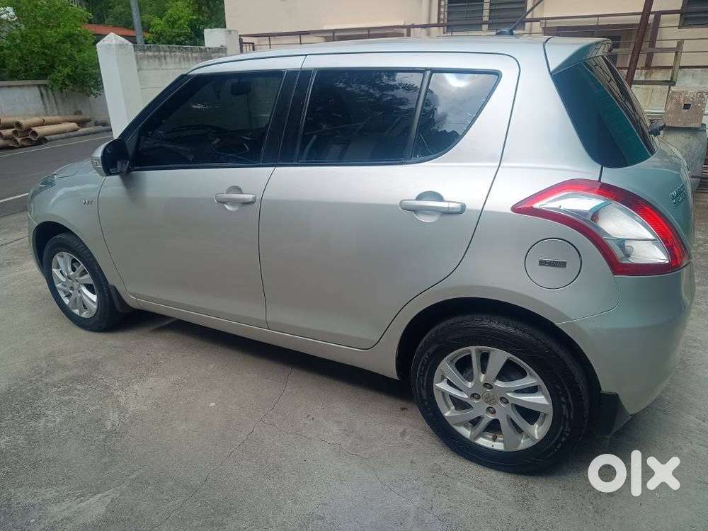 Maruti Suzuki Swift Zxi, 2013, Petrol