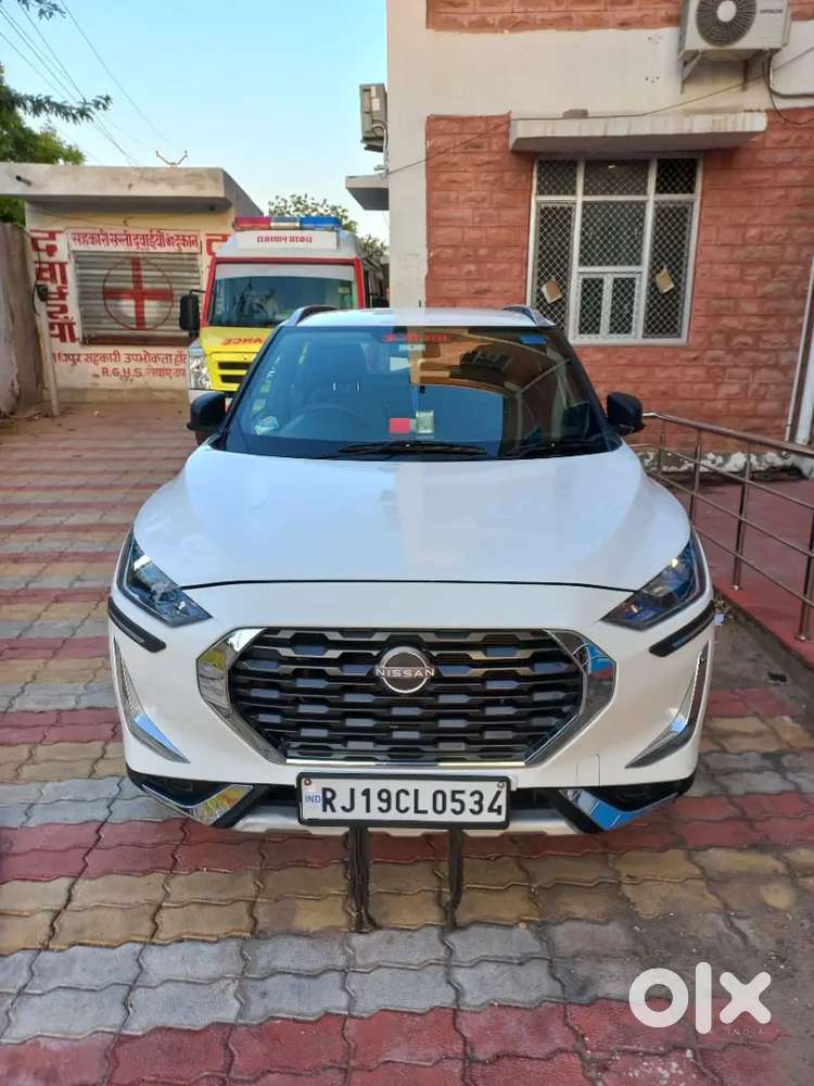 Nissan Magnite 1 Onwer Petrol  2021 First Owner White Colour Manual ..