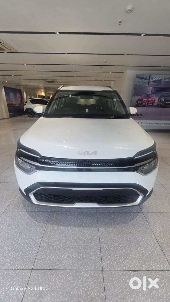 Kia Carens Petrol Manual 2023