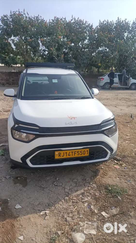 Kia Carens 2023 Diesel 130000 Km Driven
