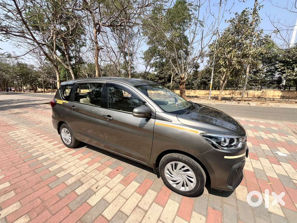 Maruti Suzuki Ertiga Vxi Shvs, 2023, Petrol