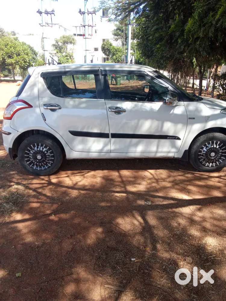 Good Condition Vehicle And Shift