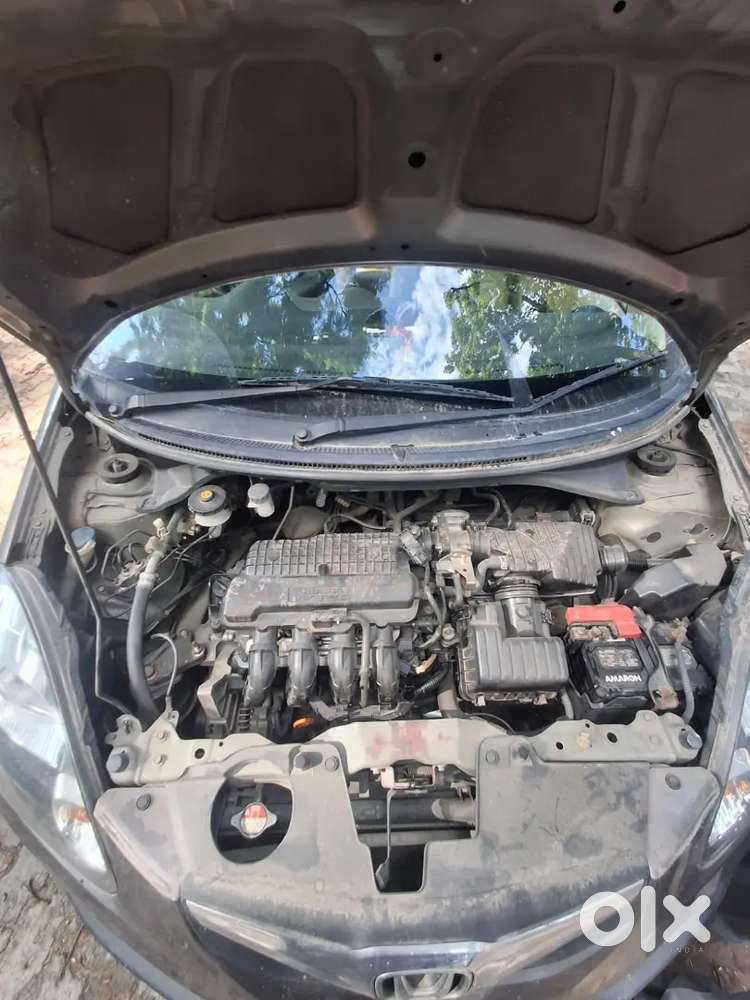 Honda Brio 2013 Petrol Well Maintained