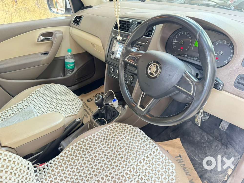 Skoda Rapid Elegance 2014