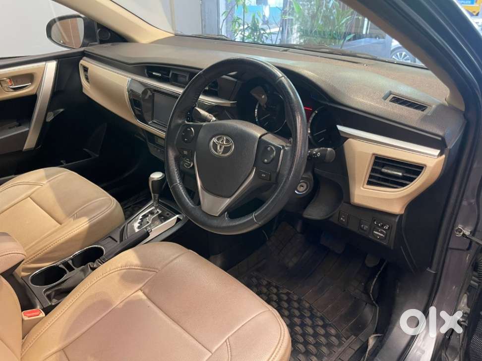 Toyota Corolla Altis [2014-2017] 1.8 G Cvt, 2015, Petrol
