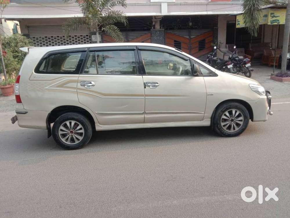 Toyota Innova 2009-2011 2.5 E 8 Str, 2007, Diesel