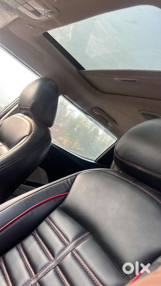 Mahindra Xuv300 2023 Diesel Well Maintained