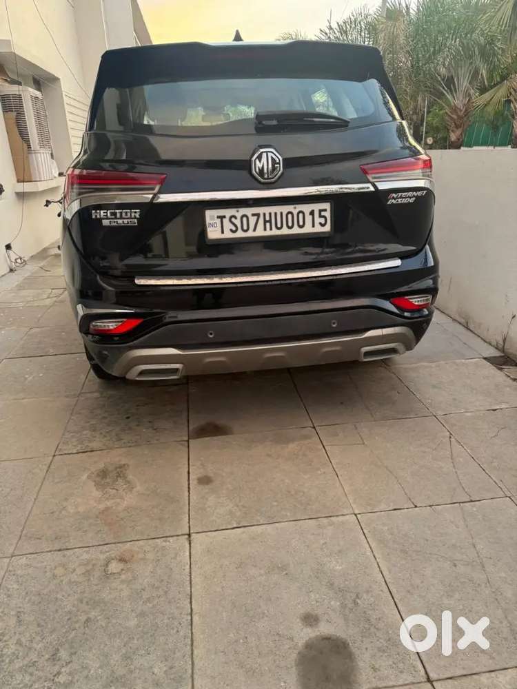 Mg Hector Plus 2021 Petrol Automatic Sharp Top End