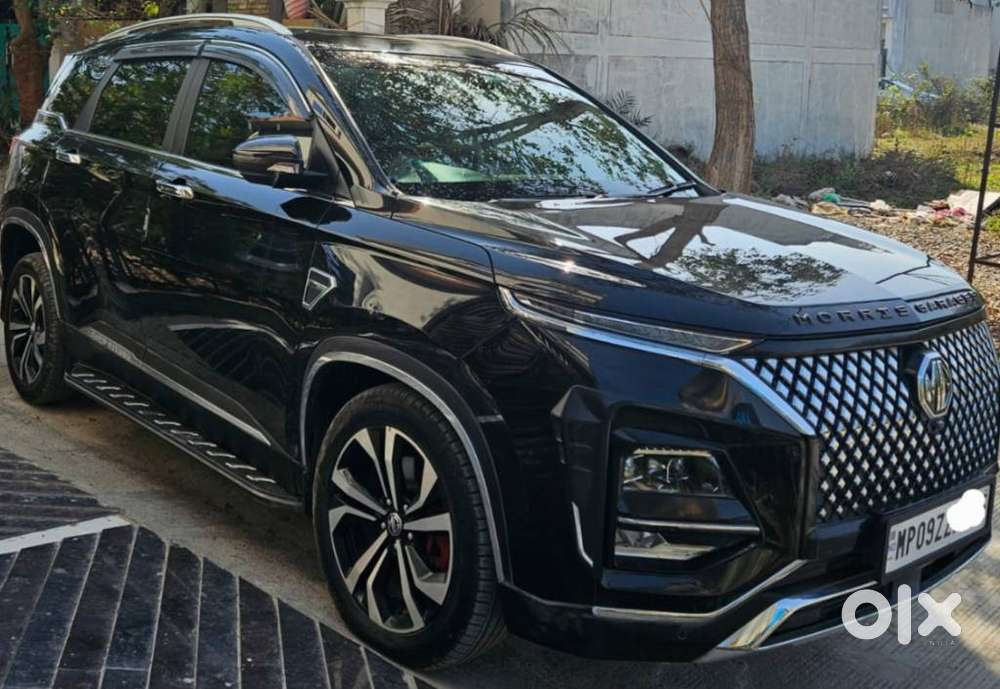 Mg Hector Plus Sharp Pro 1.5 Turbo Petrol  Cvt 7 Str Dual Tone, 2023..