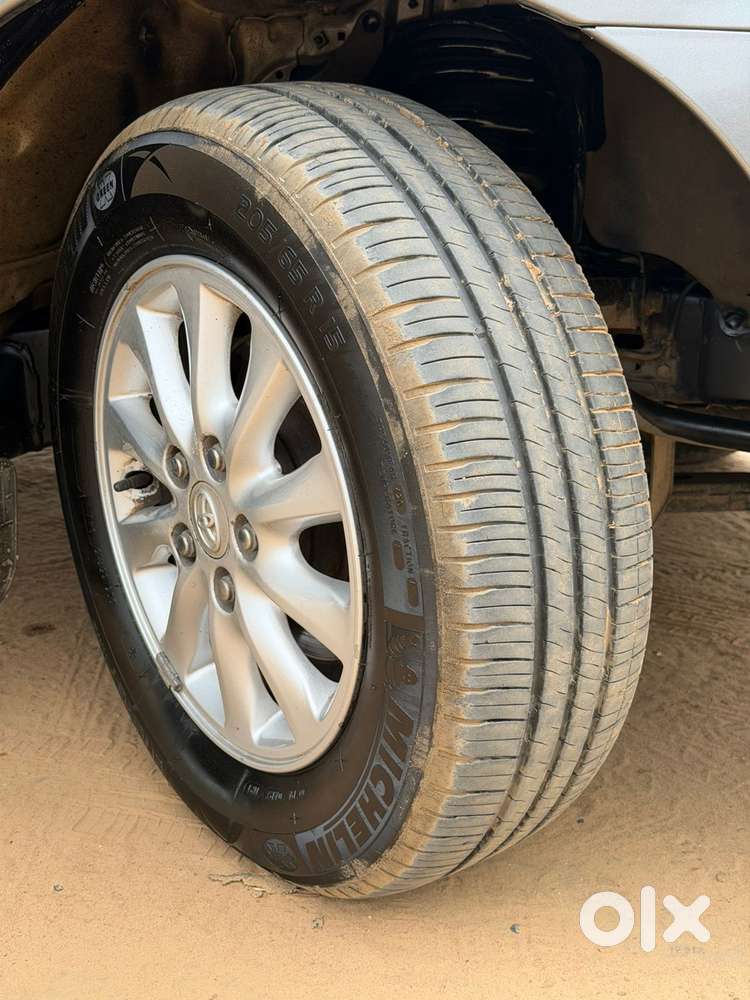 Toyota Innova 2.5 Vx 8 Str Bs-iii, 2013, Diesel