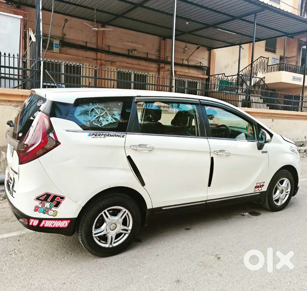 Mahindra Marazzo 2019 Diesel 250000 Km Driven