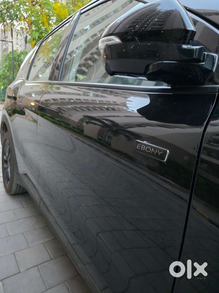 Mahindra Xuv700 Petrol 2025