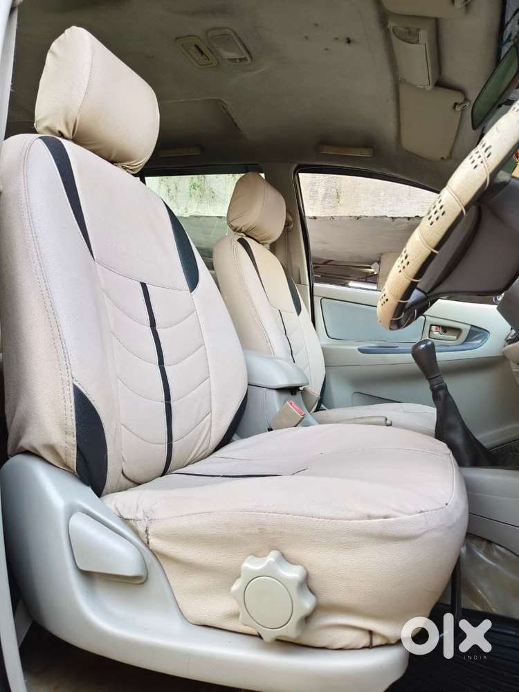 Toyota Innova 2.5 G (diesel) 8 Seater, 2010, Diesel