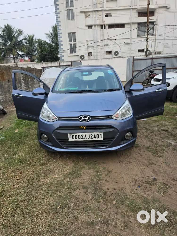 Hyundai Grand I10 2017 Petrol 30500 Km Driven
