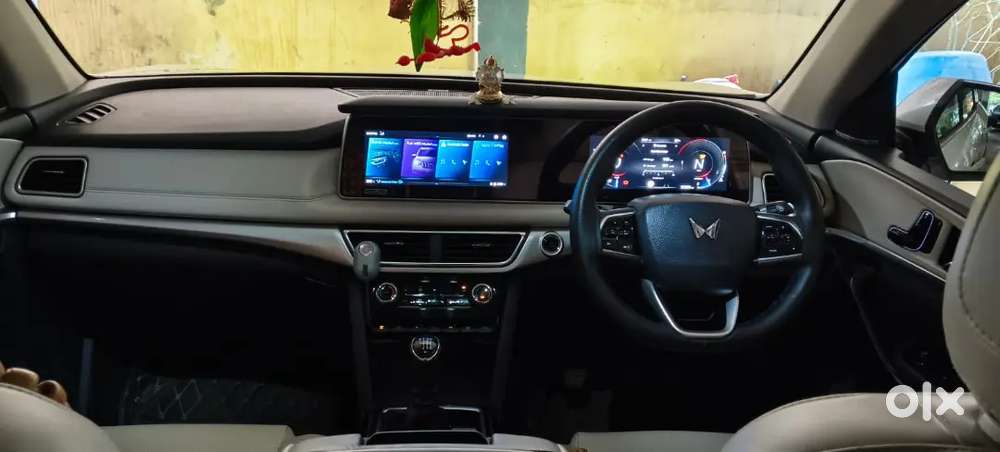 Mahindra Xuv700 Ax7 L Diesel 2023