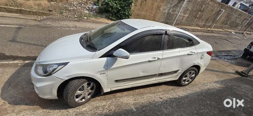 Hyundai Verna 2012 Petrol 92000 Km Driven