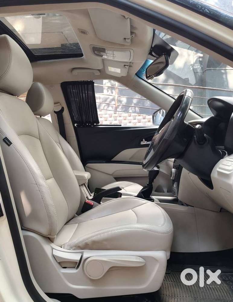 Mahindra Xuv300 W8 Diesel, 2022, Diesel