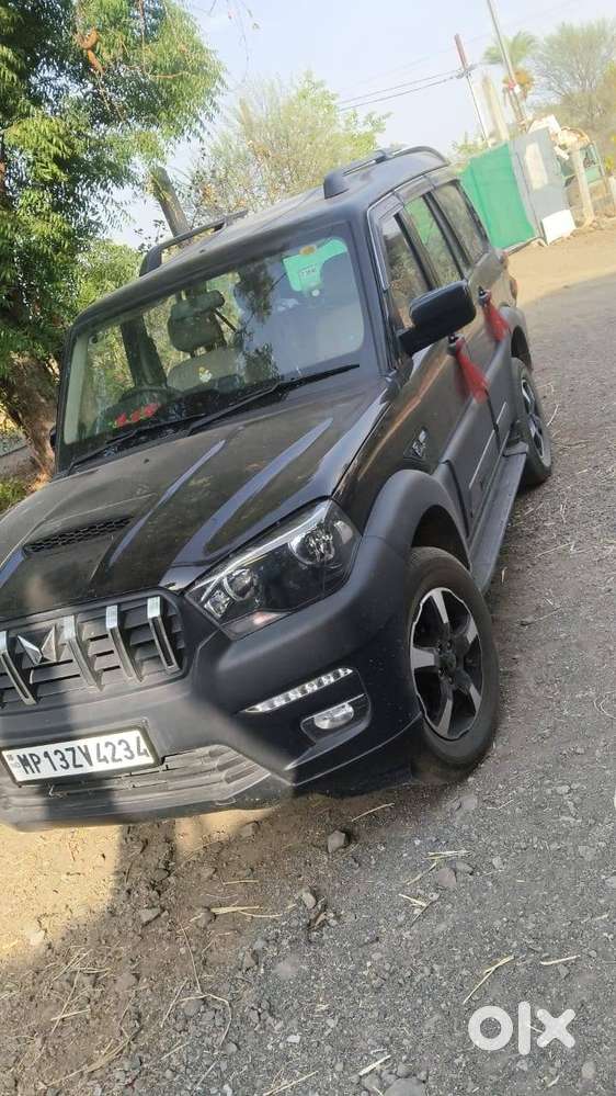 Mahindra Scorpio Mt 2025