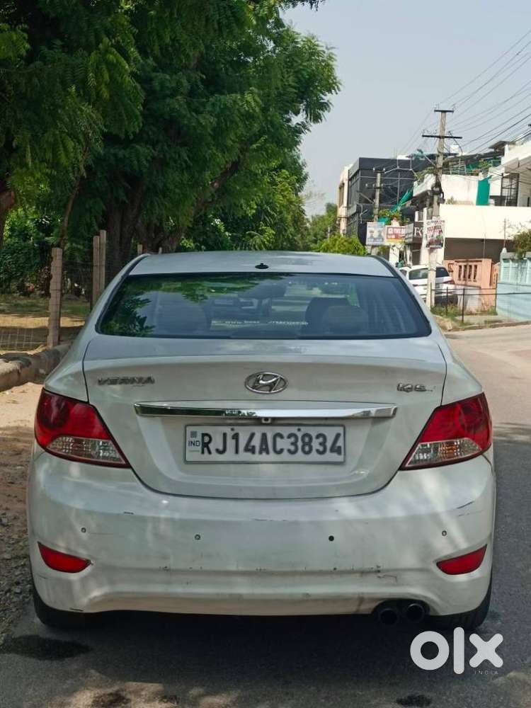 Hyundai Verna 1.6 Crdi At Sx Option, 2015, Diesel