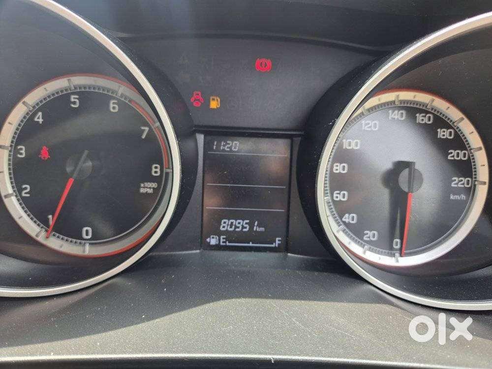 Maruti Suzuki Swift Vxi + Manual, 2018, Petrol