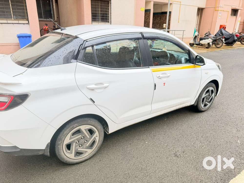 Hyundai Aura Manual 2025