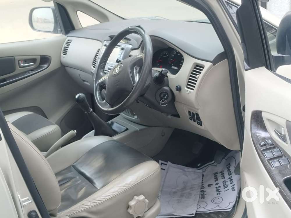 Toyota Innova 2.5 Z Diesel 7 Seater, 2014, Diesel