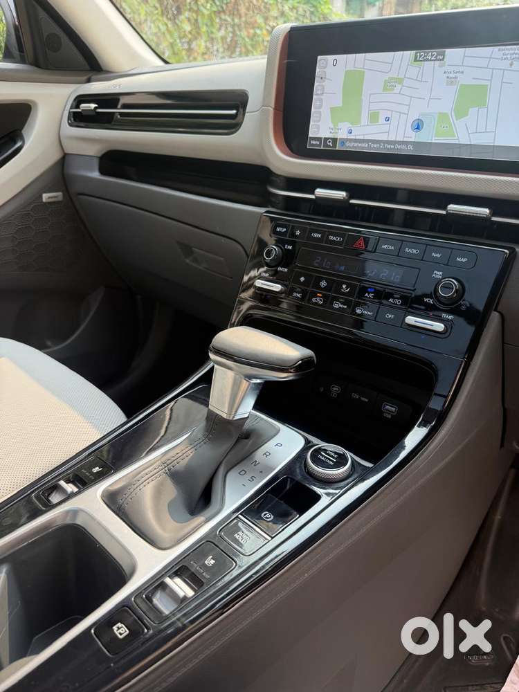 Hyundai Creta 1.5 Sx (o) Ivt Petrol, 2025, Petrol