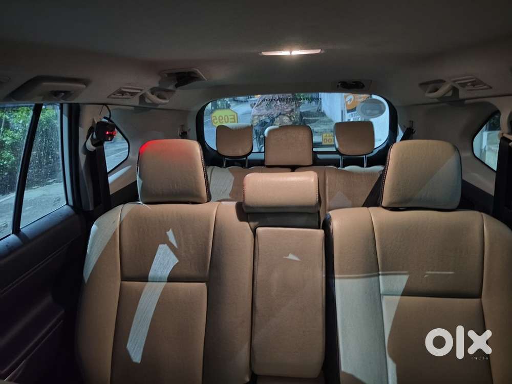 2024 Innova Hycross Petrol Automatic
