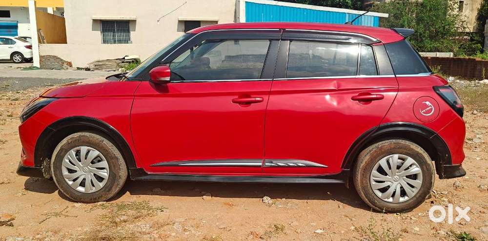 Maruti Suzuki Swift Vxi + Manual, 2024, Petrol