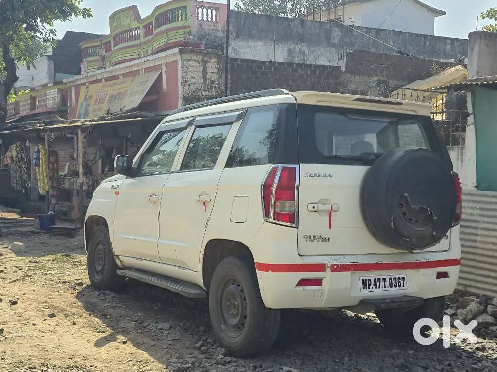 Mahindra Tuv 300 2016